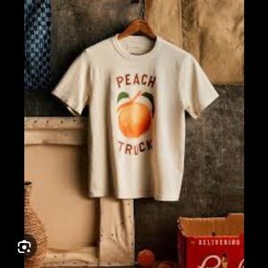 Peach Truck Imogene + willie T-Shirt unisex M